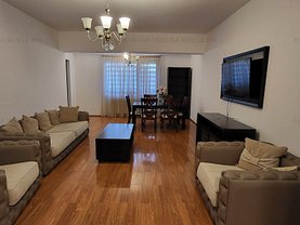 Apartament de vanzare 3 camere, în Bucuresti, zona Vitan Mall