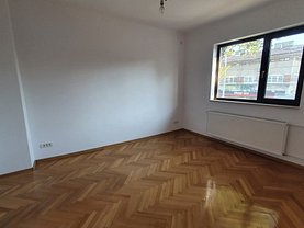 Închiriere birou
