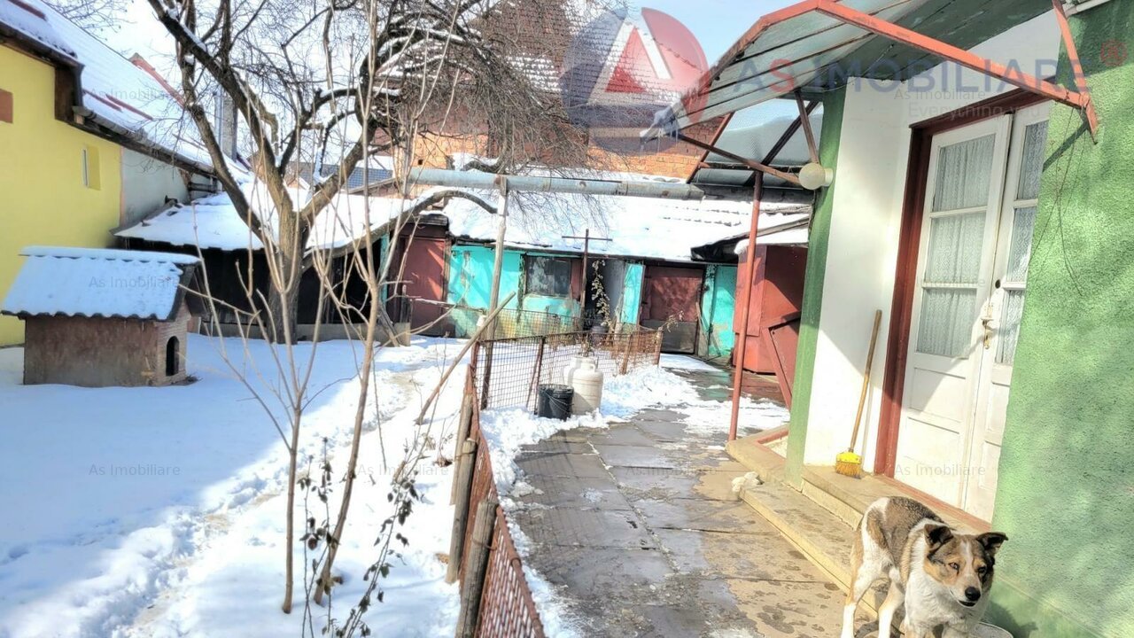 Casa intr-o zona linistita, Cristian, Brasov