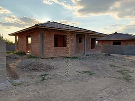 Casa de vânzare 3 camere, în Baia Mare, zona Sud