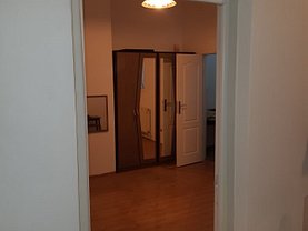 Închiriere spaţiu comercial