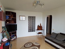Apartament de vânzare 3 camere, în Constanţa, zona Tomis III