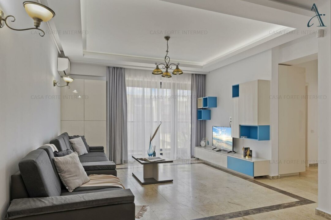 De inchiriat apartament 3 camere Central Mamaia 800 euro