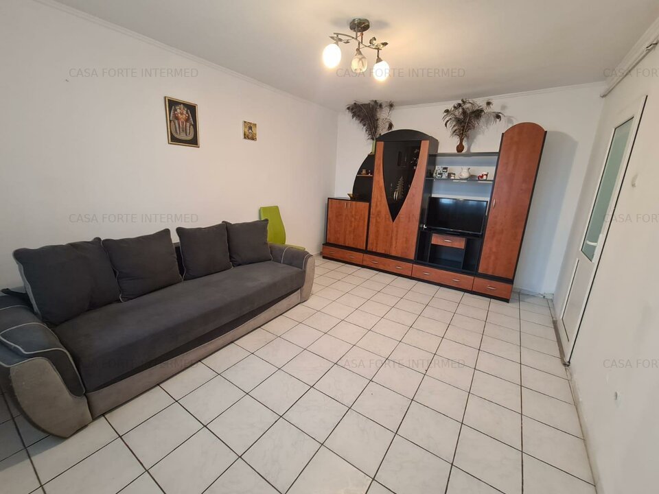 Apartament 2 camere de inchiriat Tomis Nord City Mall 400 euro