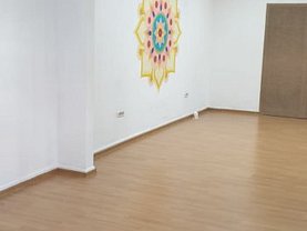 Casa de închiriat 3 camere, în Constanta, zona Gara