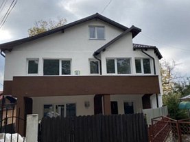 Casa de vânzare 3 camere, în Iaşi, zona Central