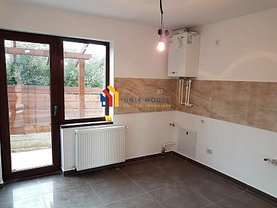 Casa de vânzare 4 camere, în Iaşi, zona Cug