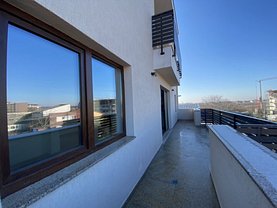 Apartament de vânzare 3 camere, în Bucureşti, zona Siseşti