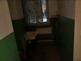 Apartament de vânzare 2 camere, în Targu Mures, zona Dambu Pietros