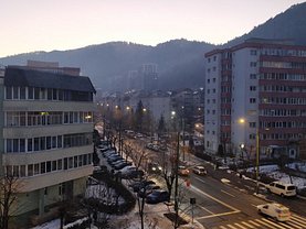 Apartament de vânzare 2 camere, în Braşov, zona Răcădău