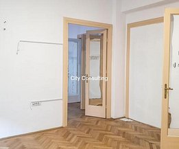 Apartament de vânzare sau de închiriat 4 camere, în Bucureşti, zona P-ţa Romană