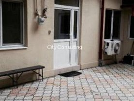 Casa de închiriat 3 camere, în Bucureşti, zona Cişmigiu