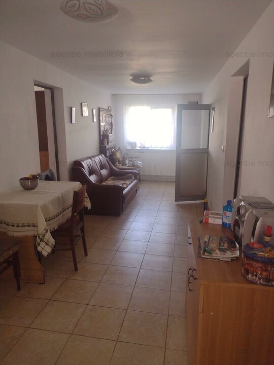 Tuzla -casa 4camere  pe partea cu marea