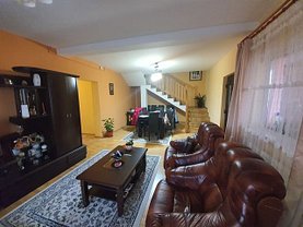 Casa de vânzare 5 camere, în Câmpina, zona Muşcel
