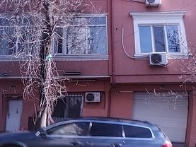 Casa de vânzare 11 camere, în Bucureşti, zona Decebal