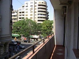Apartament de vânzare 3 camere, în Bucureşti, zona Take Ionescu