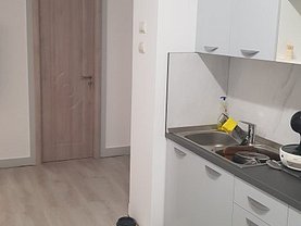 Apartament de vânzare 4 camere, în Bucureşti, zona Olteniţei