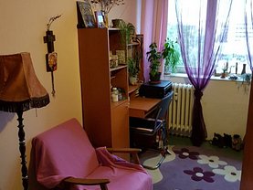 Apartament de vânzare 3 camere, în Bucureşti, zona Brâncoveanu