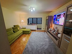 Apartament de vânzare 5 camere, în Arad, zona Mioriţa