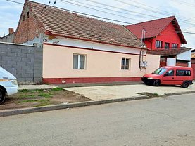 Casa de vânzare 5 camere, în Arad, zona Sega
