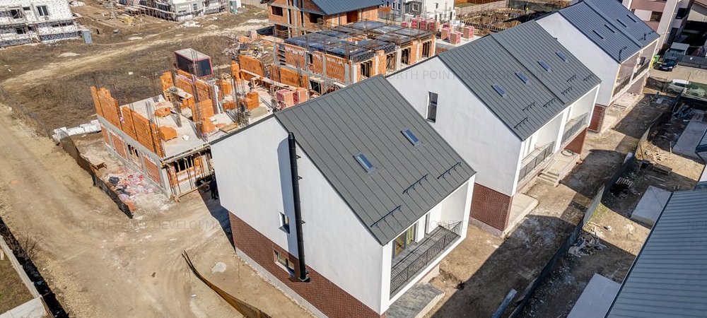 Vila 5 Camere-Stil Britanic- Cos de Fum Preinstalat- Zona Otopeni - imaginea 0 + 1
