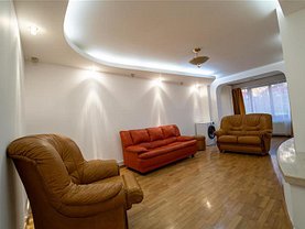 Apartament de inchiriat 3 camere, în Targu Mures, zona Central