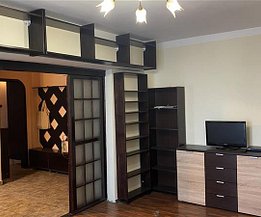 Apartament de vânzare 4 camere, în Târgu Mureş, zona Pandurilor