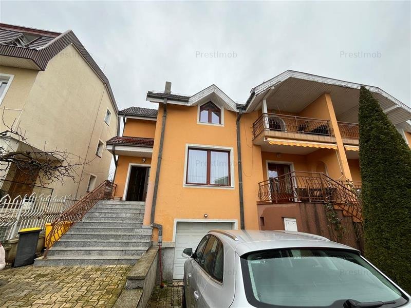 De vanzare/inchiriat casa tip dulex in zona Platoul Cornesti