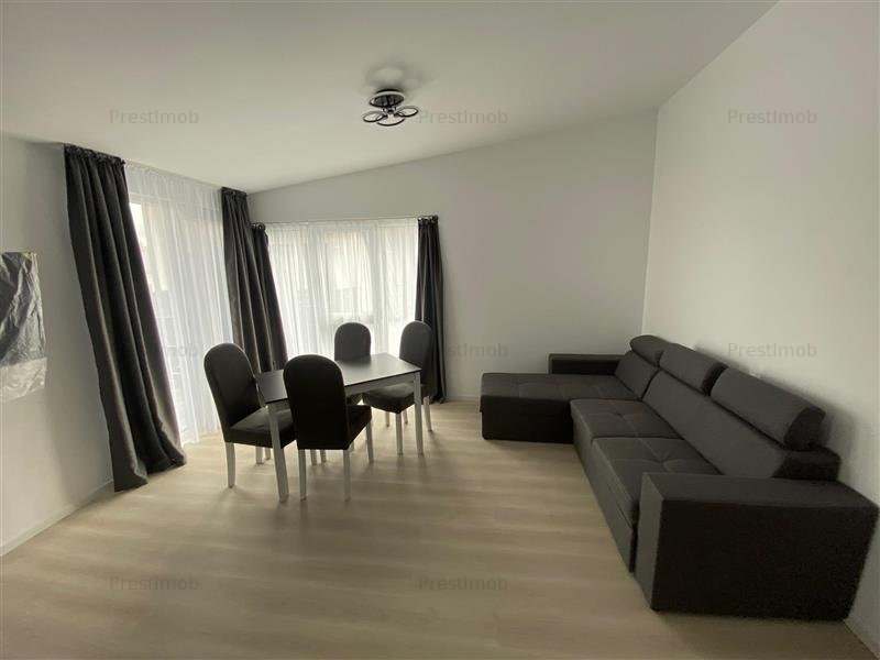 Apartament cu 4 camere de inchiriat in bloc nou, zona semicentrala