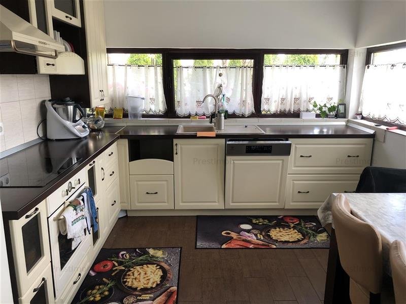 De inchiriat casa in Livezeni, cartier Orizontului