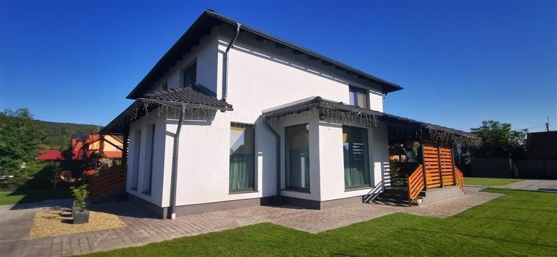 Casa de vanzare