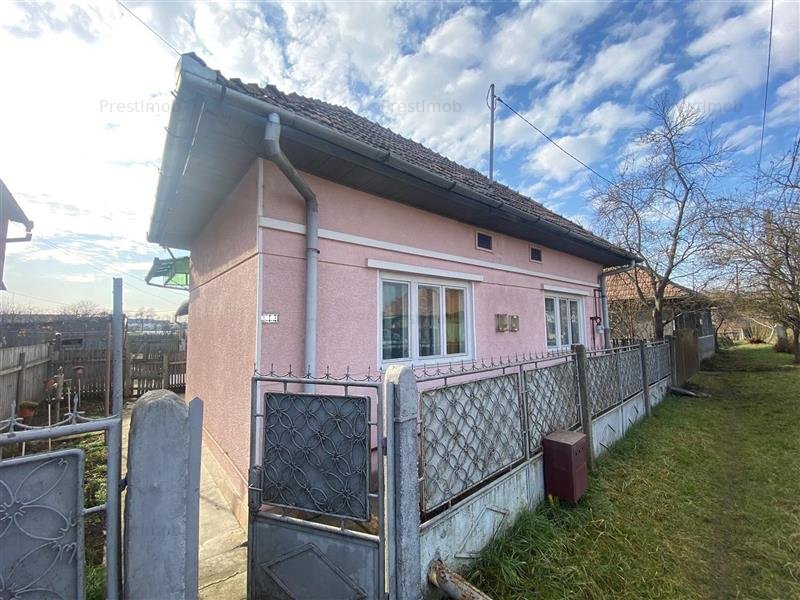 Casa de vanzare in Cristesti