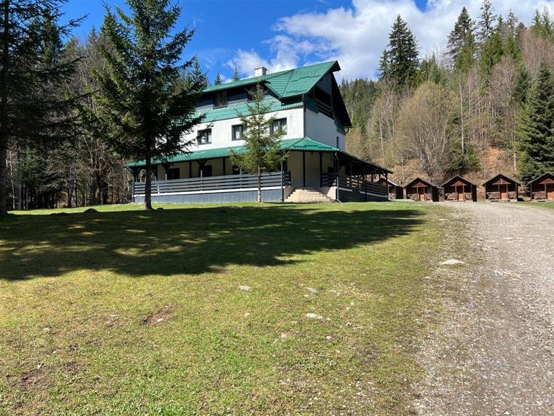Casa de vacanta de vanzare in Lapusna