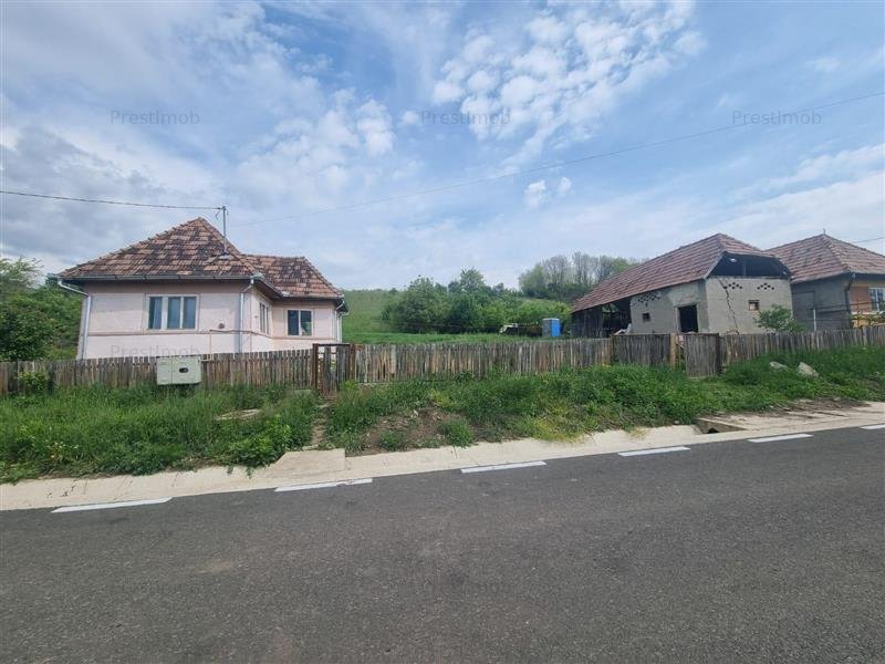 De vanzare casa plus teren 70 arii, Bala, Jud Mures