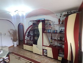 Apartament de vânzare 3 camere, în Arad, zona Alfa