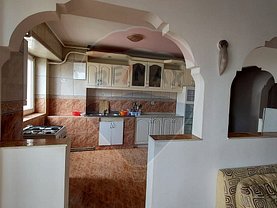 Apartament de închiriat 4 camere, în Arad, zona Fortuna