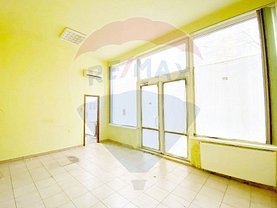 Vânzare spaţiu comercial