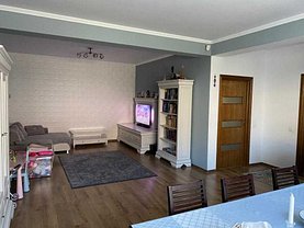 Casa de închiriat 4 camere, în Chiajna