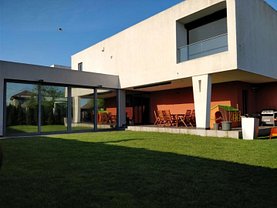 Casa de închiriat 5 camere, în Domnesti