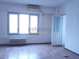 Apartament de vânzare 3 camere, în Bucuresti, zona Calea Calarasilor