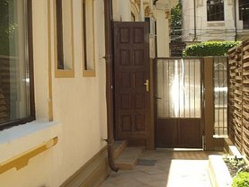 Casa de închiriat 9 camere, în Bucureşti, zona Romană