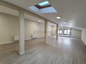 Casa de închiriat 4 camere, în Bucureşti, zona Universitate