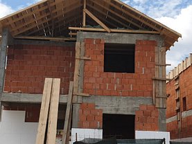 Casa de vânzare 4 camere, în Pantelimon, zona Central