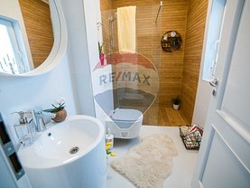 Apartament de vânzare 3 camere, în Giroc