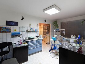 Vânzare spaţiu comercial
