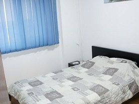 Apartament de vânzare 4 camere, în Bucuresti, zona Berceni