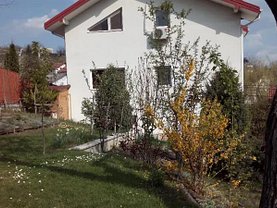 Casa de închiriat 8 camere, în Iasi, zona Central