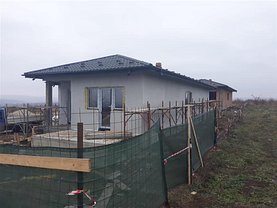 Casa de vânzare 4 camere, în Valea Adanca, zona Central