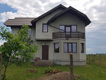 Casa 4 camere în Costesti
