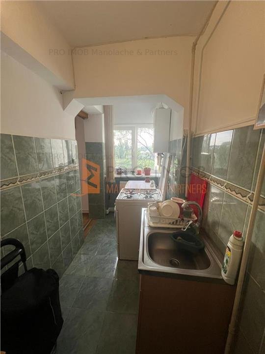 Garsoniera cf 1 semidecomandata zona Brosteni